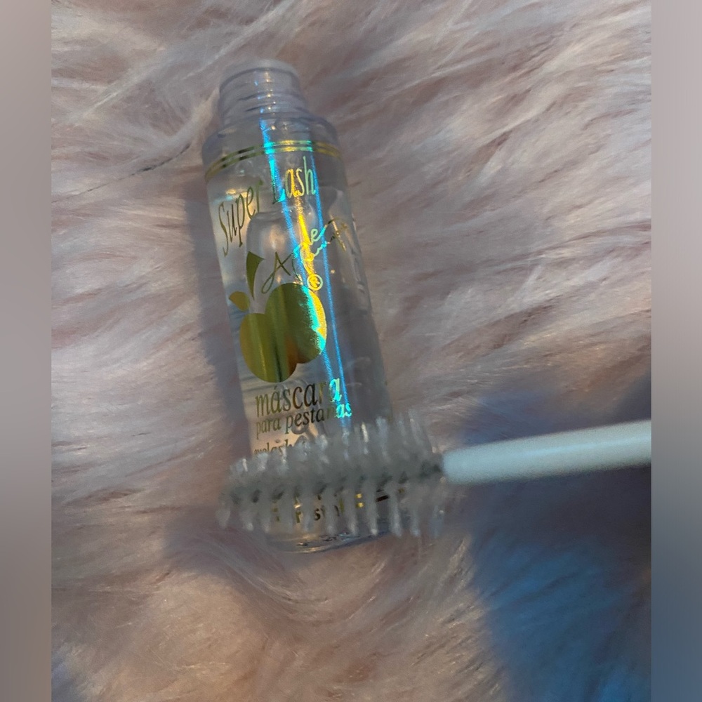 Apple mascara